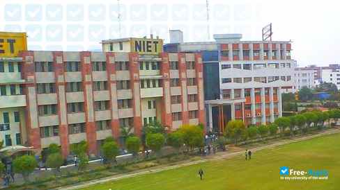 Noida Institute of Engineering & Technology фотография №11