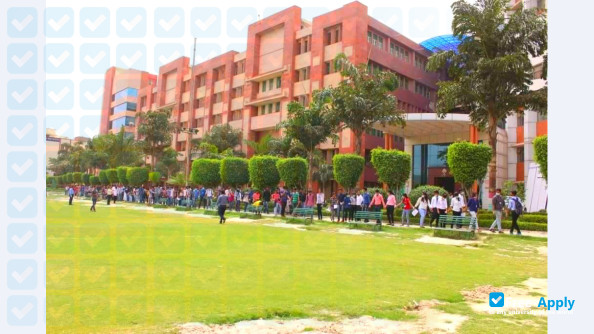Noida Institute of Engineering & Technology photo #3