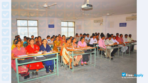 Photo de l’Chaitanya Bharathi Institute of Technology #11