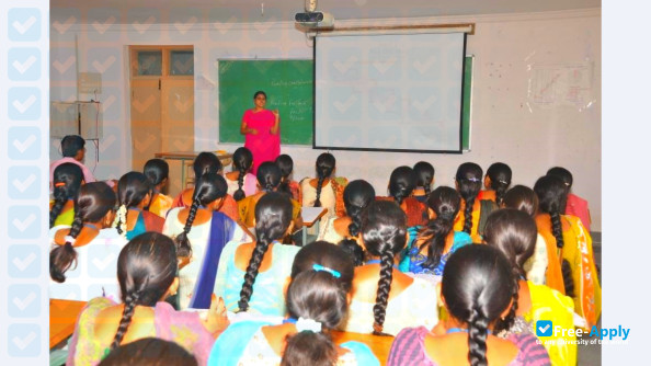 Photo de l’Chaitanya Bharathi Institute of Technology #4