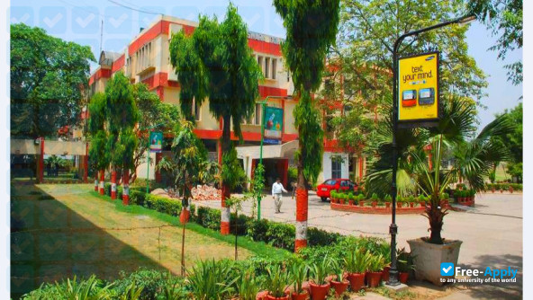 Sri Venkateswara College photo #6