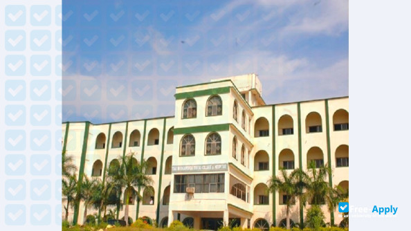 Foto de la Dr. M. G. R. University #19