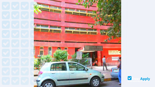 Photo de l’Jamnalal Bajaj Institute of Management Studies #3