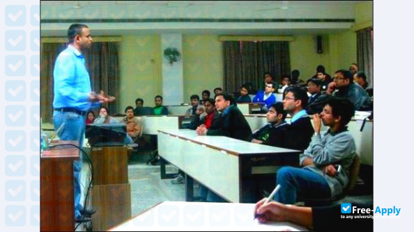 Photo de l’Jamnalal Bajaj Institute of Management Studies #13