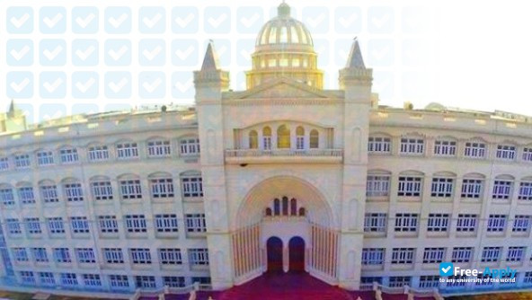 Foto de la Mody University #3