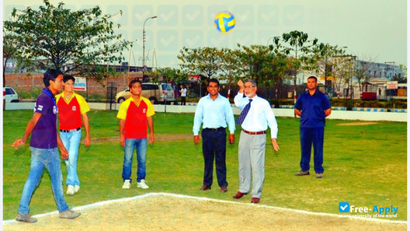 Foto de la Integral University #7