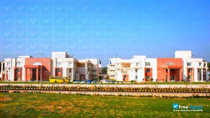 Foto de la Central University of Haryana #1