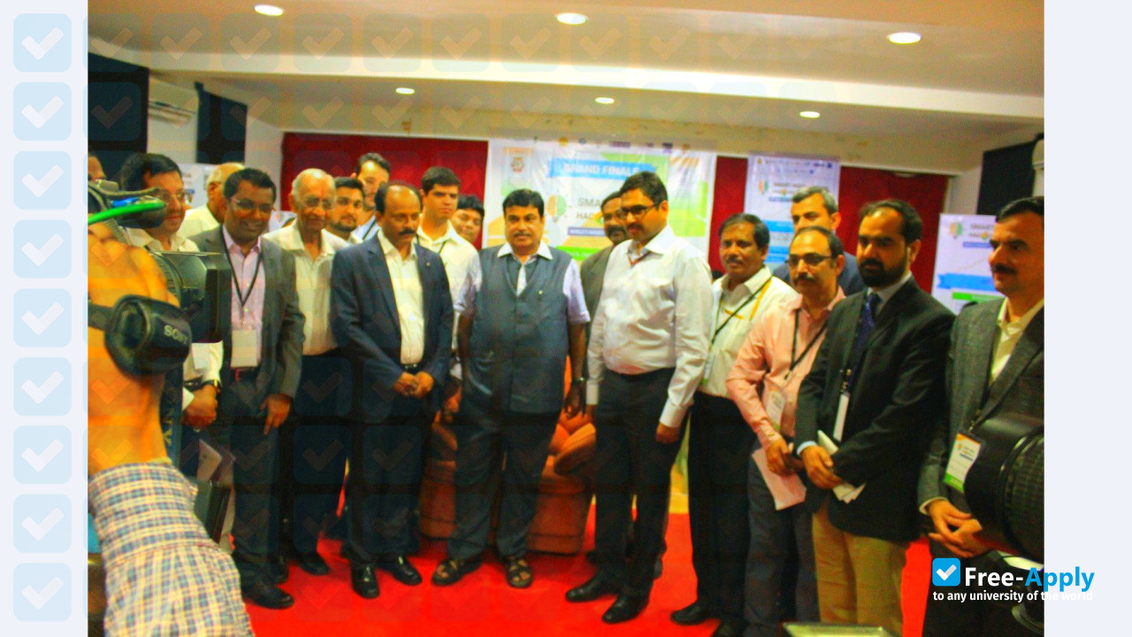 Photo de l’Shri Ramdeobaba Kamla Nehru Engineering College #10