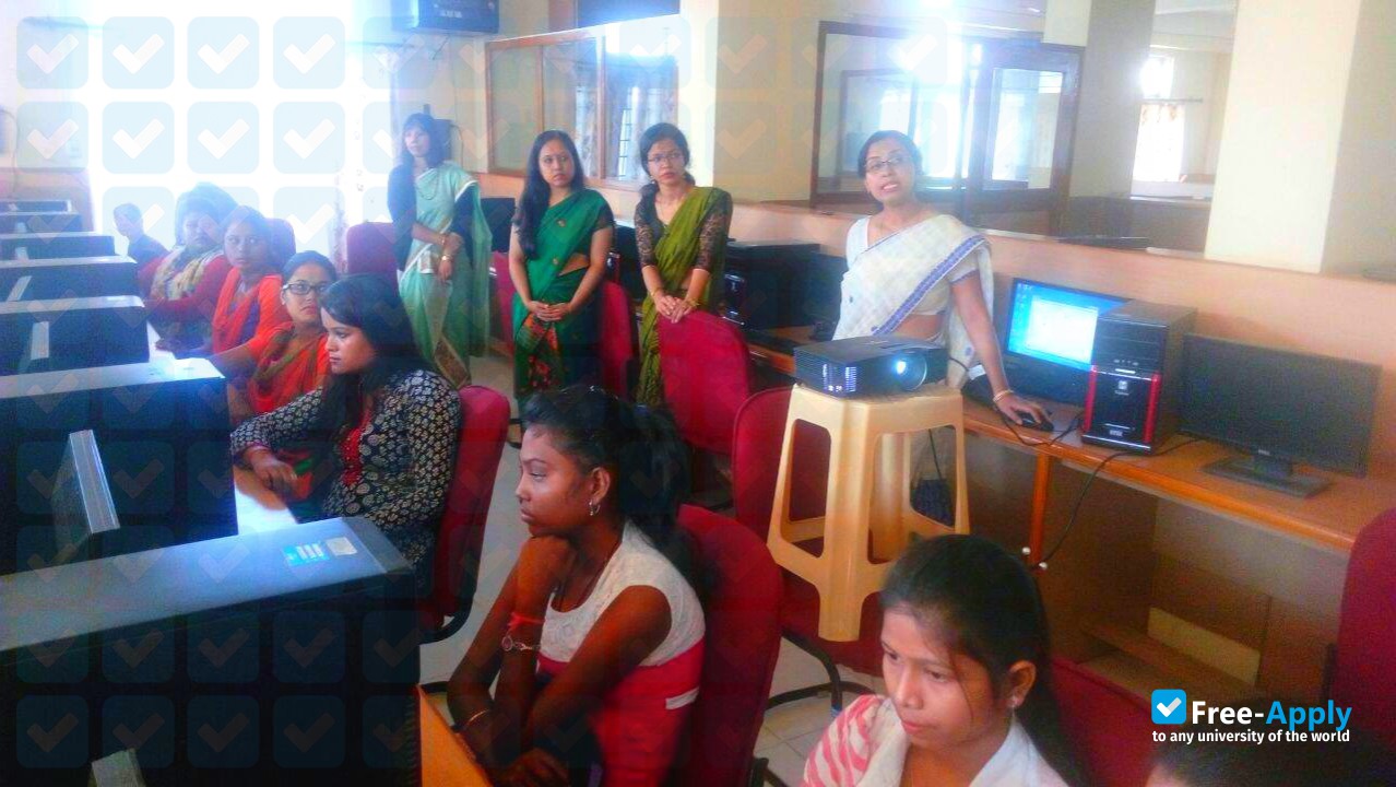 Foto de la Don Bosco University Azara Guwahati #16