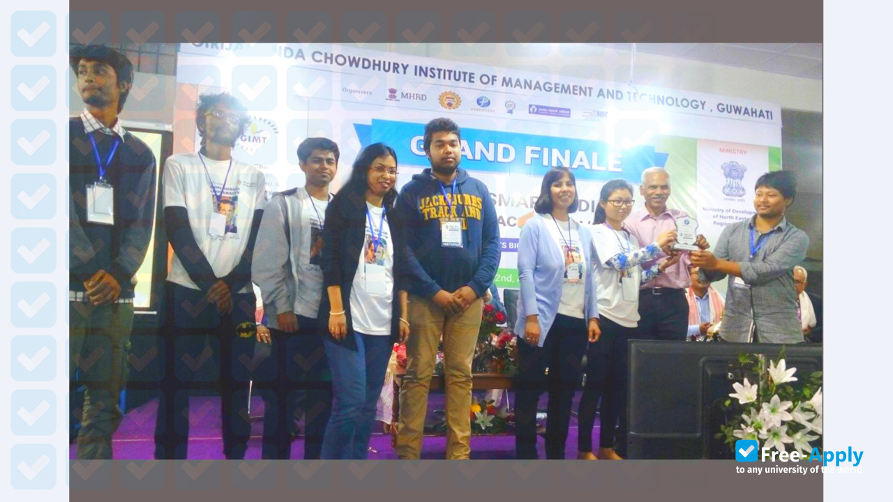 Foto de la Don Bosco University Azara Guwahati #21