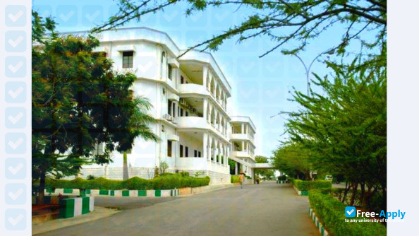 Foto de la International Institute of Information Technology, Hyderabad #5