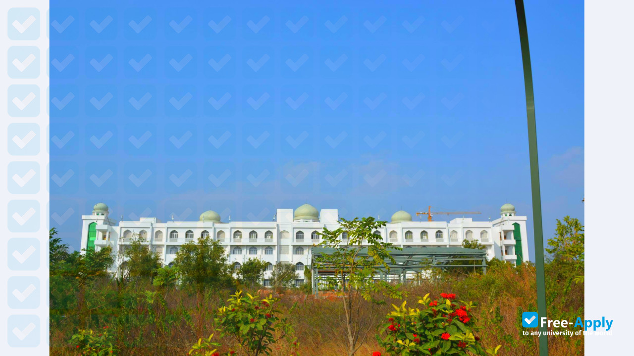 Foto de la Maulana Azad National Urdu University #2