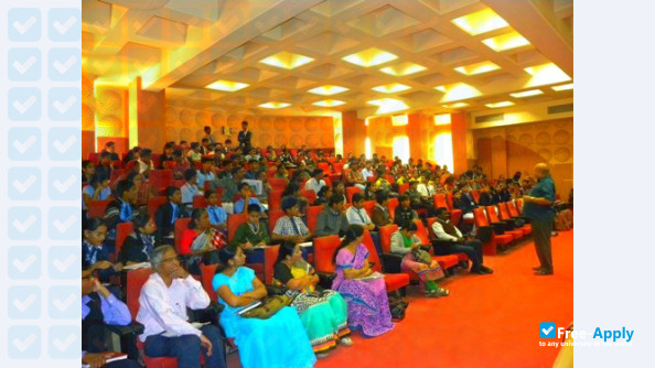 Foto de la Swami Ramanand Teerth Marathwada University #2