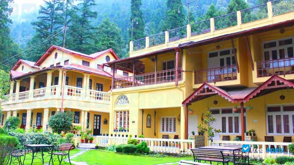 Foto de la Kumaun University Nainital #3