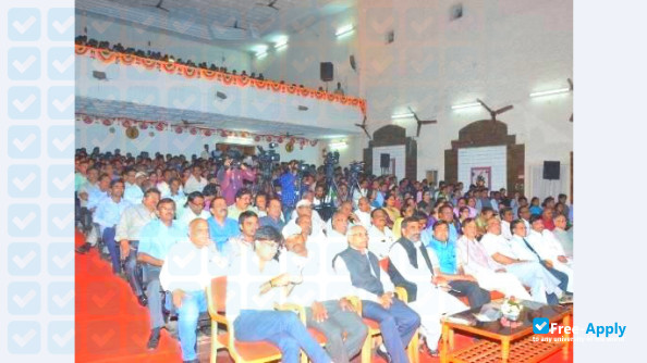 Foto de la Pandit Ravishankar Shukla University #10