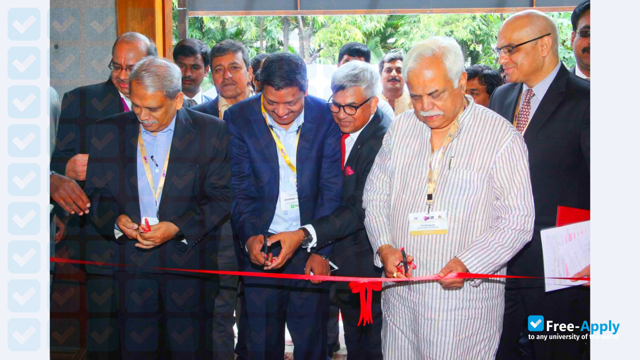 Foto de la International Institute of Information Technology Bangalore #11