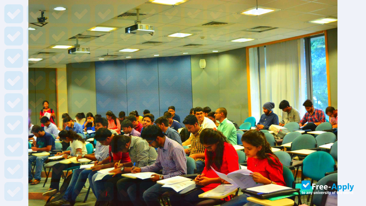Foto de la International Institute of Information Technology Bangalore #9