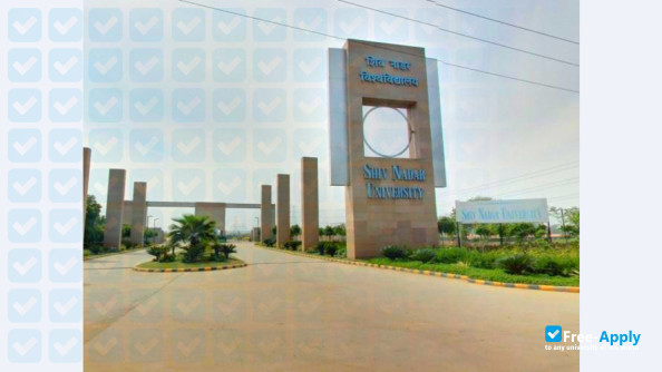 Shiv Nadar University фотография №7