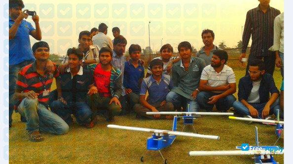 Foto de la National Institute of Technology Manipur #6