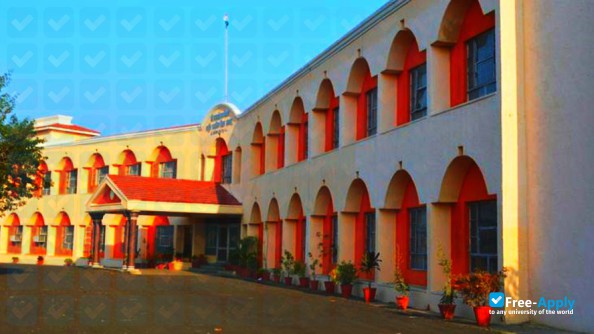 Foto de la Ambedkar University #5