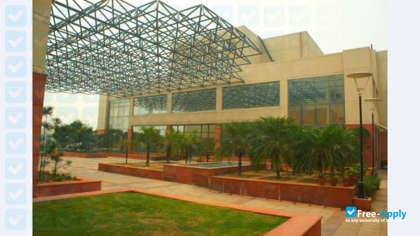 Foto de la National Law University Delhi #3