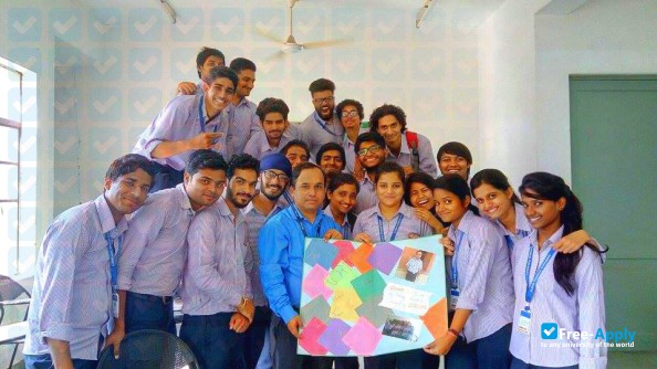 Photo de l’Jaipur National University #10