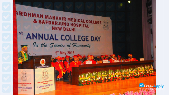 Photo de l’Vardhman Mahavir Medical College #6