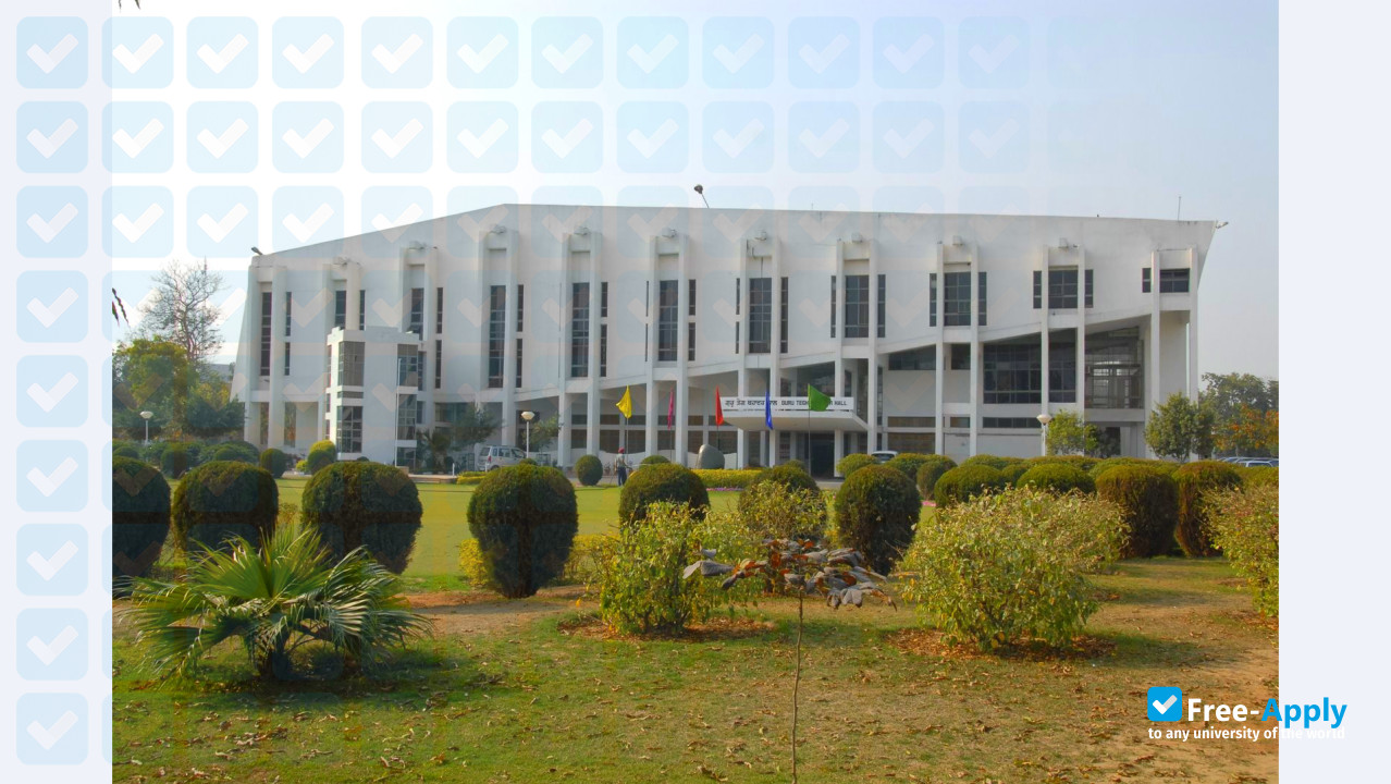 Photo de l’Punjabi University #3