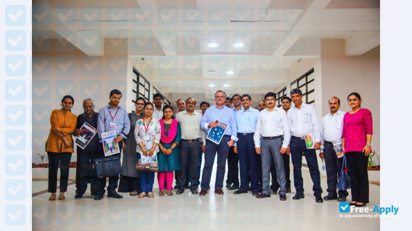 Photo de l’Dharmsinh Desai University (D D Institute of Technology) #2