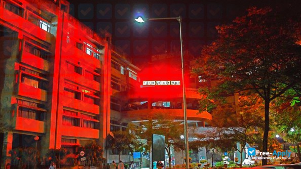 Photo de l’Postgraduate Institute of Medical Education and Research #4