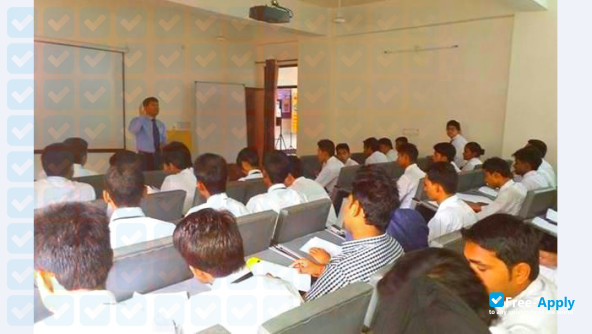 Subharti University photo #4