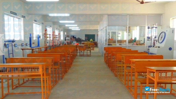 Knowledge Institute of Technology photo #9