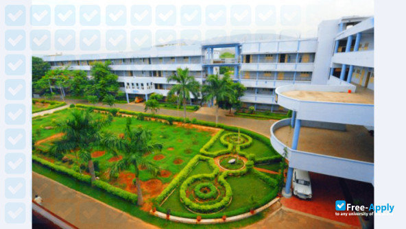 Foto de la Gayatri Vidya Parishad College of Engineering #2