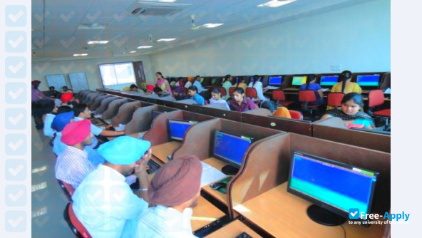 Sri Guru Granth Sahib World University photo #8