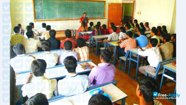 Foto de la Valliammai Engineering College #9