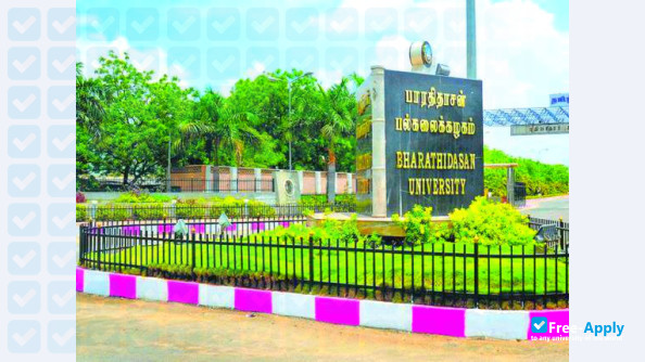 Foto de la Bharathidasan University