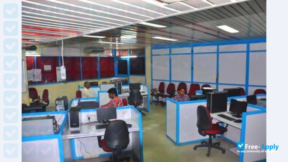 Foto de la Administrative Staff College of India #8