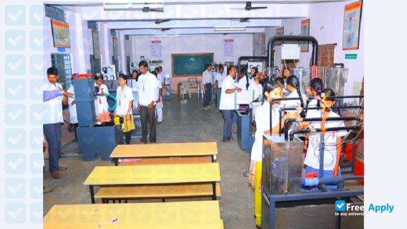 Photo de l’Shri Vishnu Engineering College for Women #8