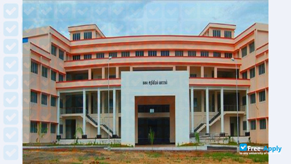 Photo de l’Thiruvalluvar University #9