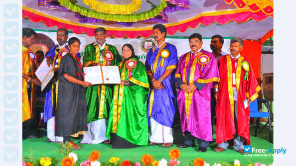Photo de l’Thiruvalluvar University #10