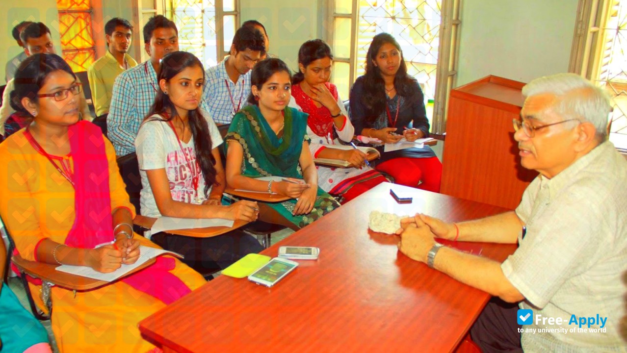 Mahatma Gandhi Antarrashtriya Hindi Vishwavidyalaya photo #7
