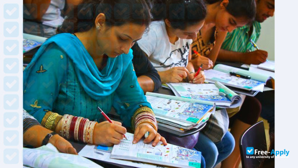 Mahatma Gandhi Antarrashtriya Hindi Vishwavidyalaya photo