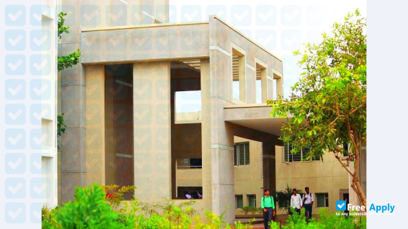 Vignana Jyothi Institute of Management фотография №4