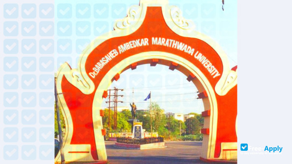 Foto de la Dr Babasaheb Ambedkar Open University #5
