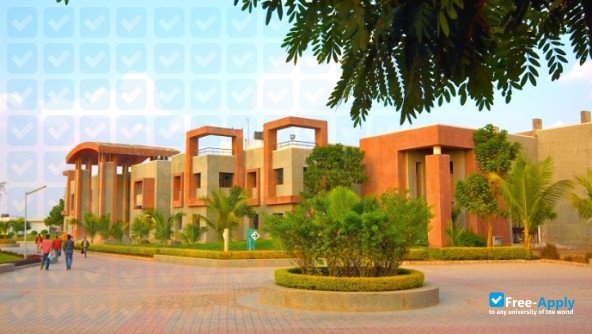 RK University фотография №6