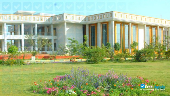 Foto de la Dr N G P Arts and Science College #2