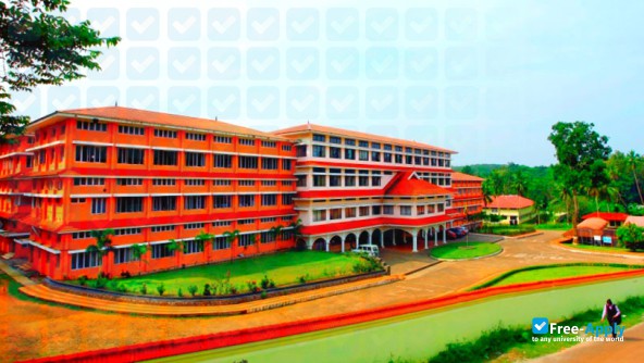 Photo de l’Sree Narayana Gurukulam College of Engineering