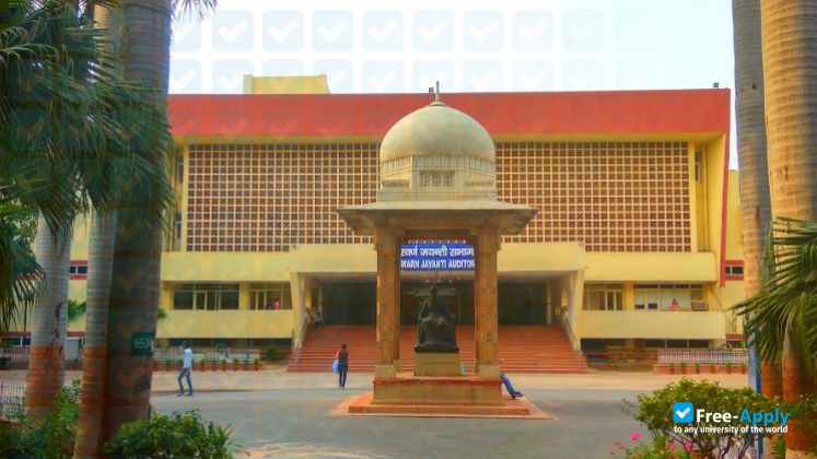 Lady Hardinge Medical College photo #3