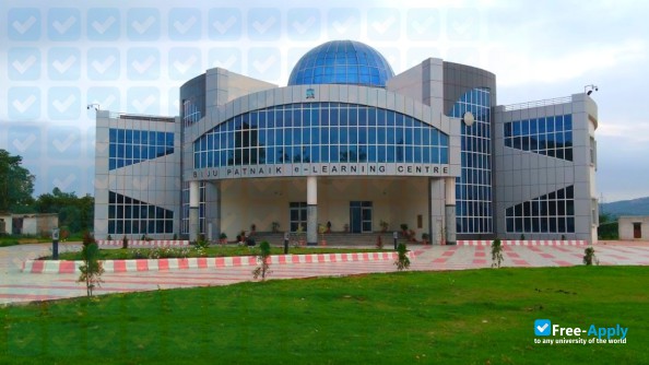 Veer Surendra Sai University of Technology (University College of Engineering Burla) фотография №1