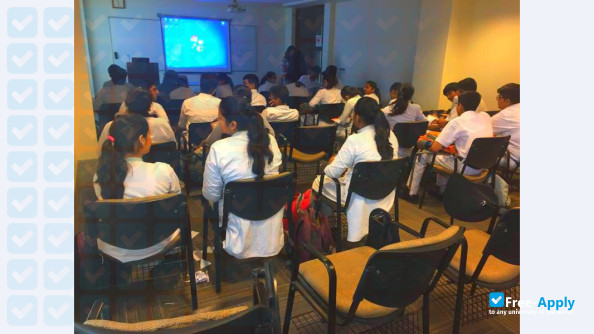 Indian School OF Business & Finance photo #3